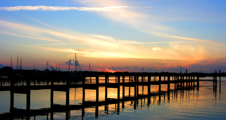 Key Largo golden blue sunset on pier